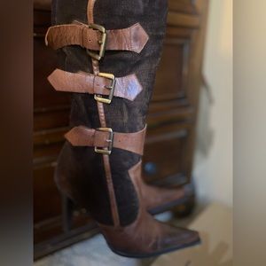 WOMEN SHARP BROWN BUCKLED/COWGIRL BOOTS, Size 8